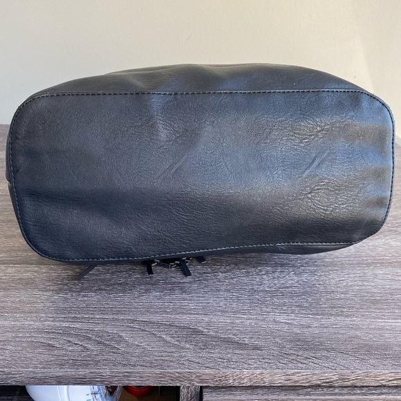 MIZTIQUE Black Vegan Leather Large Tote Handbag Pockets Lined - Picture 8 of 15